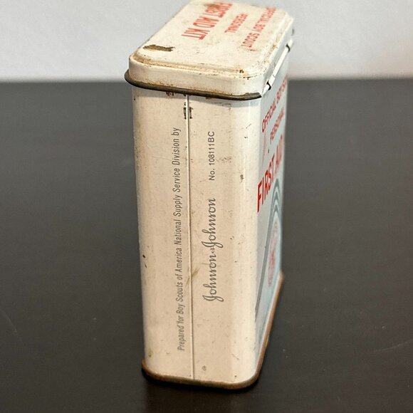 Vintage Johnson & Johnson Official Boy Scout Personal First Aid Kit - Empty - Picture 7 of 7